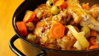 Рагу из кролика с оливками