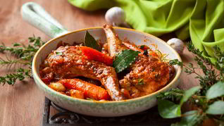 Рагу из кролика со сливами