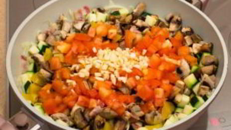 рагу с овощами и грибами