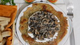 Решти из картофеля с грибным рагу