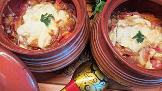 Рыбное рагу в горшочках