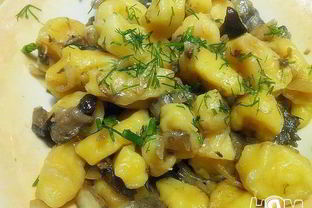 Тыквенные галушки с грибным рагу