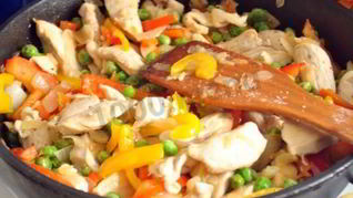 Рататуй с картошкой на сковороде