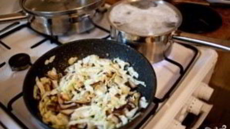 рисовая лапша с грибами