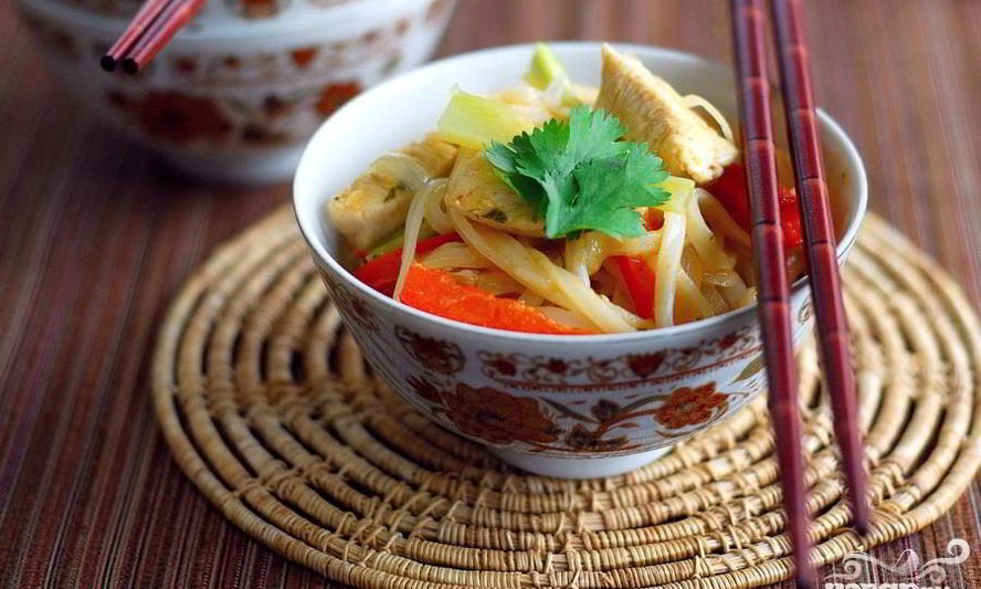 Рецепт рисовая лапша с курицей по-азиатски