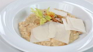 Ризотто с белыми грибами и пармезаном