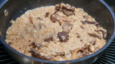 ризотто с говядиной и вешенками