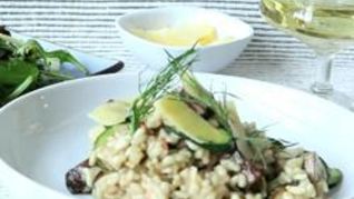 Ризотто с грибами, цукини и беконом