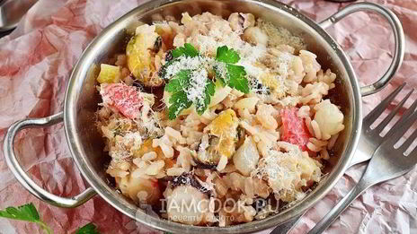 ризотто с морепродуктами в сливочном соусе
