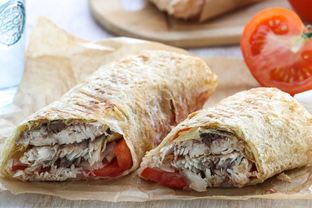 Балык экмек, буквально рыба с хлебом по-турецки