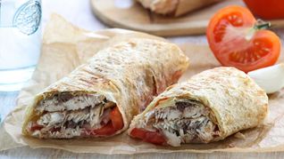 Балык экмек, буквально рыба с хлебом по-турецки