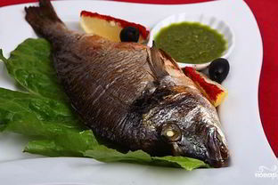 Дорада с анчоусным соусом