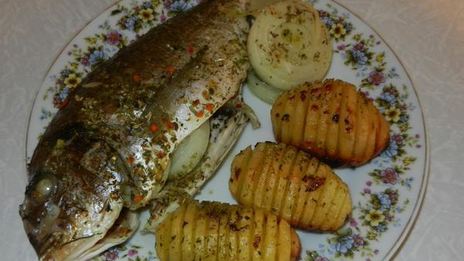 дорада с запеченым картофелем