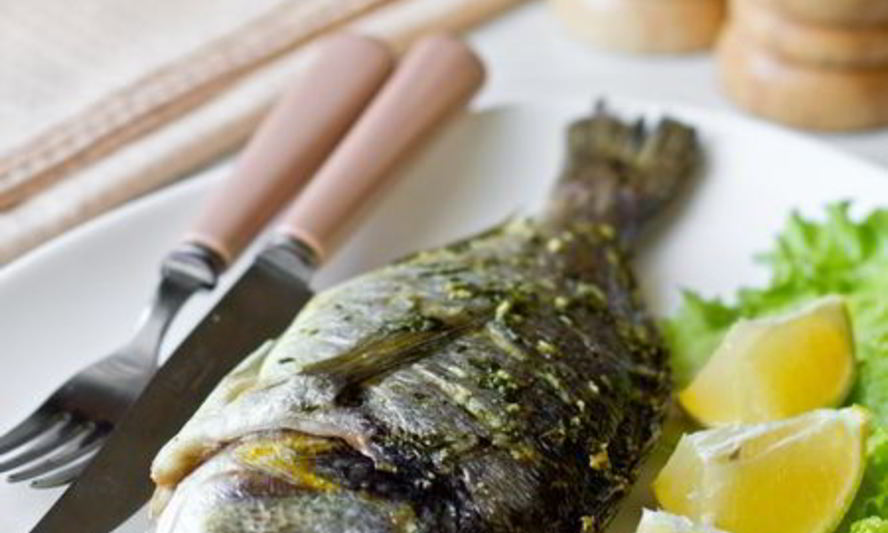 Рецепт дорада, запеченная в лимонном песто