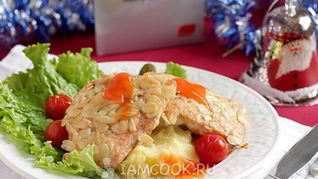 Горбуша в миндальной корочке на пюре с васаби