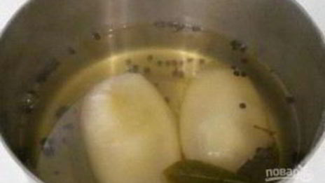 кальмар, жаренный целиком