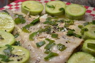 Камбала тушеная