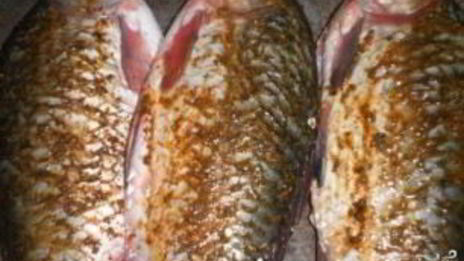 карась в духовке с картошкой