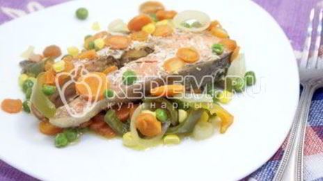 кижуч запеченный с овощами