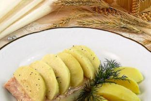 Паровая рыба с яблоками