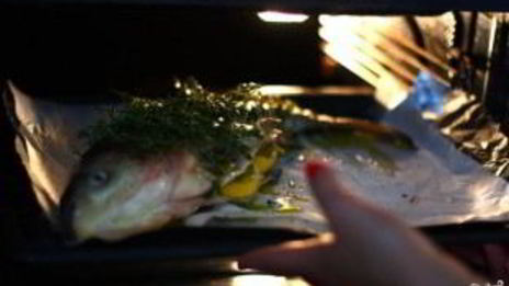 рыба с тимьяном и луком