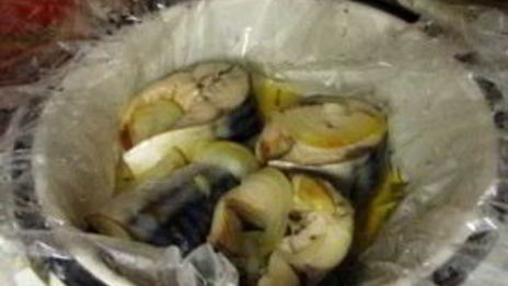 рыба в рукаве в мультиварке