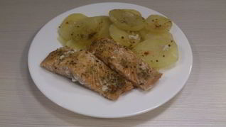 Рыба, запеченная с картофелем в фольге