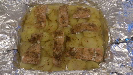 рыба, запеченная с картофелем в фольге