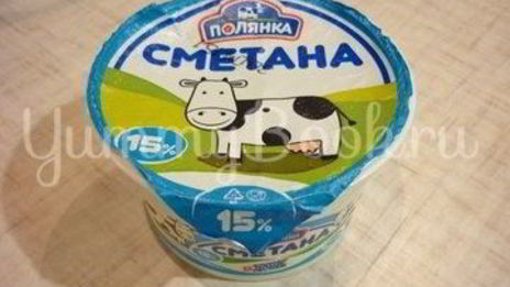 скумбрия с остринкой, запеченная с томатом, луком и лимоном