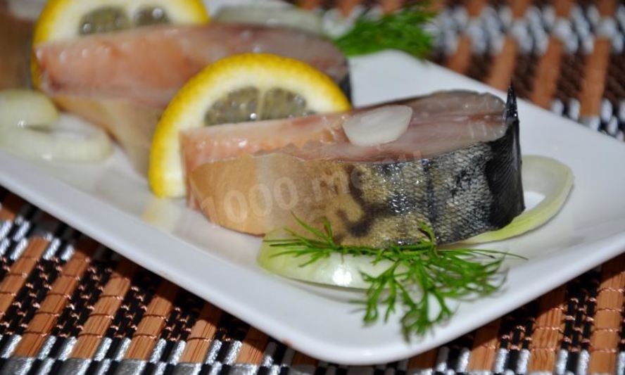 Рецепт скумбрия в рассоле целиком пряного посола