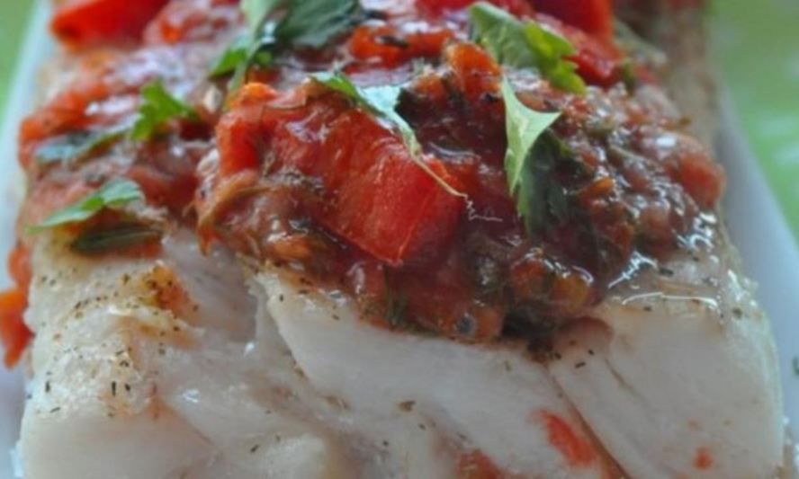 Рецепт сочная треска с томатной сальсой