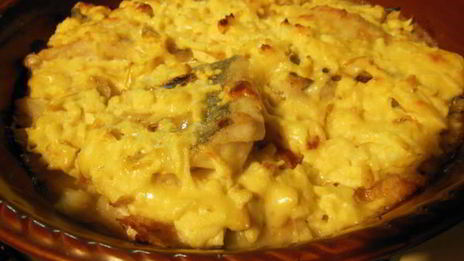 судак в яблочно-сырной шубке