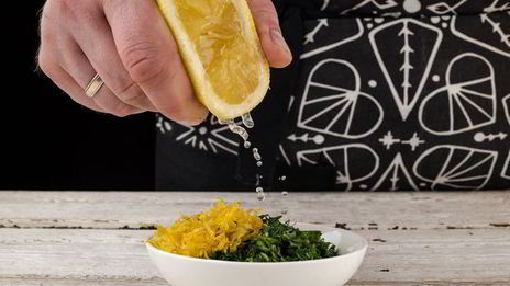 запеченная пряная форель