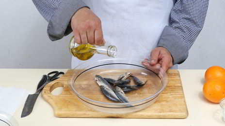 жареная ставрида с апельсинами