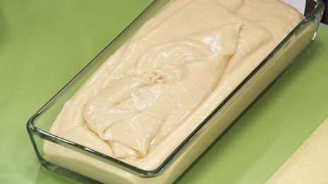 фруктовые шашлычки в кокосовом бисквите