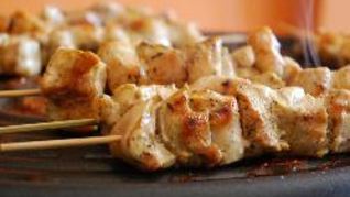 Шашлычки из курицы с ананасами