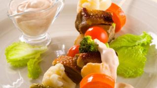 Шашлычки из утки с овощами