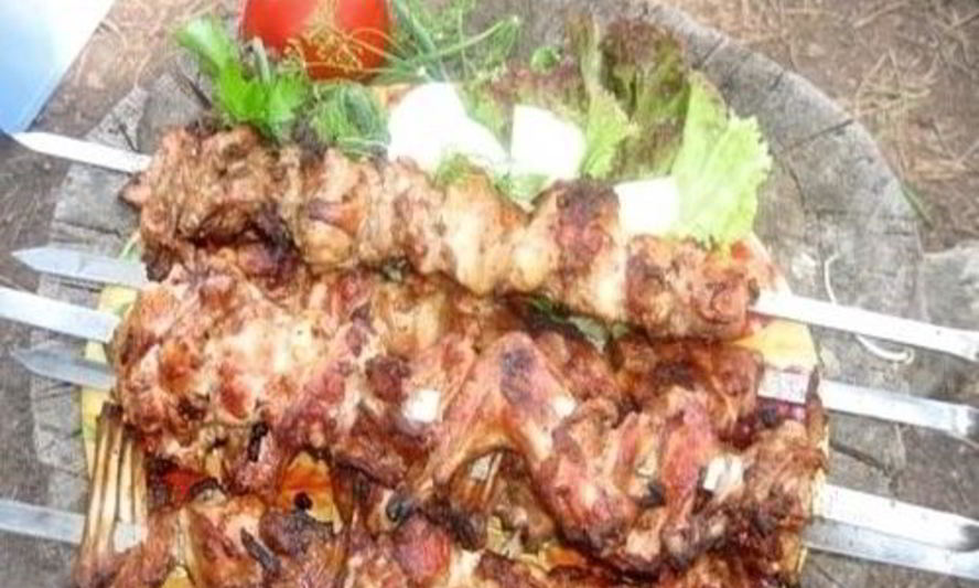 Рецепт шашлык из кролика с луком