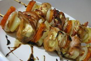 Шашлык из курицы с овощами