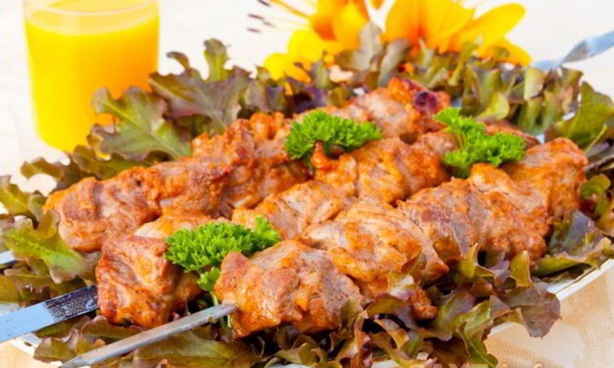 Рецепт шашлык из свинины, маринованный в розовом соусе
