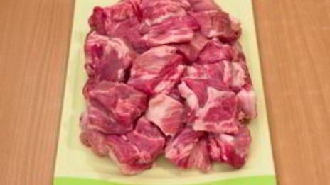 шашлык из свинины, маринованный в розовом соусе