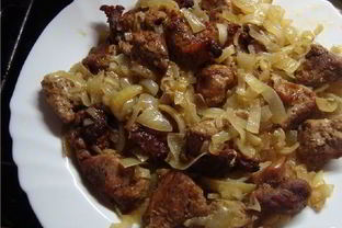 Шашлык в рукаве на луковой подушке