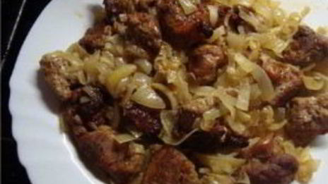 шашлык в рукаве на луковой подушке