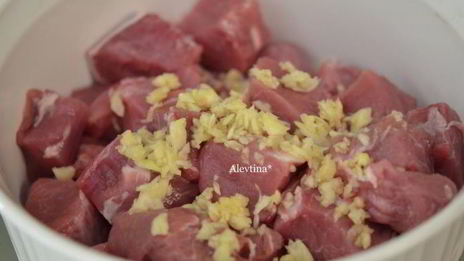 свиной шашлык на вине