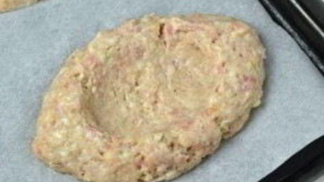 шницель из фарша с яйцом