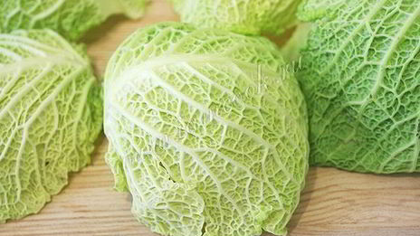 шницель из савойской капусты с сырной начинкой