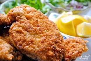 Шницель из свинины на сковороде