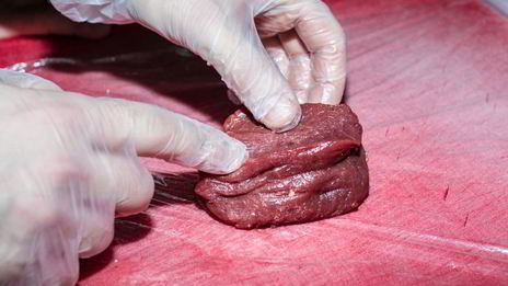 венский шницель из парной телятины в хрустящей корочке