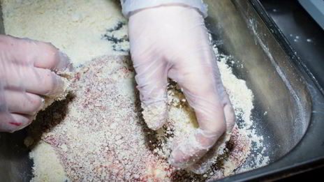 венский шницель из парной телятины в хрустящей корочке