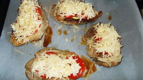 запеченный свиной шницель